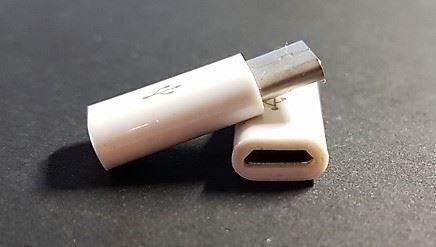 Lecteurs & Adaptateurs: Micro USB auf USB C Adapter – Neuf avec emballage d'origine à Dübendorf par goeggi79 5