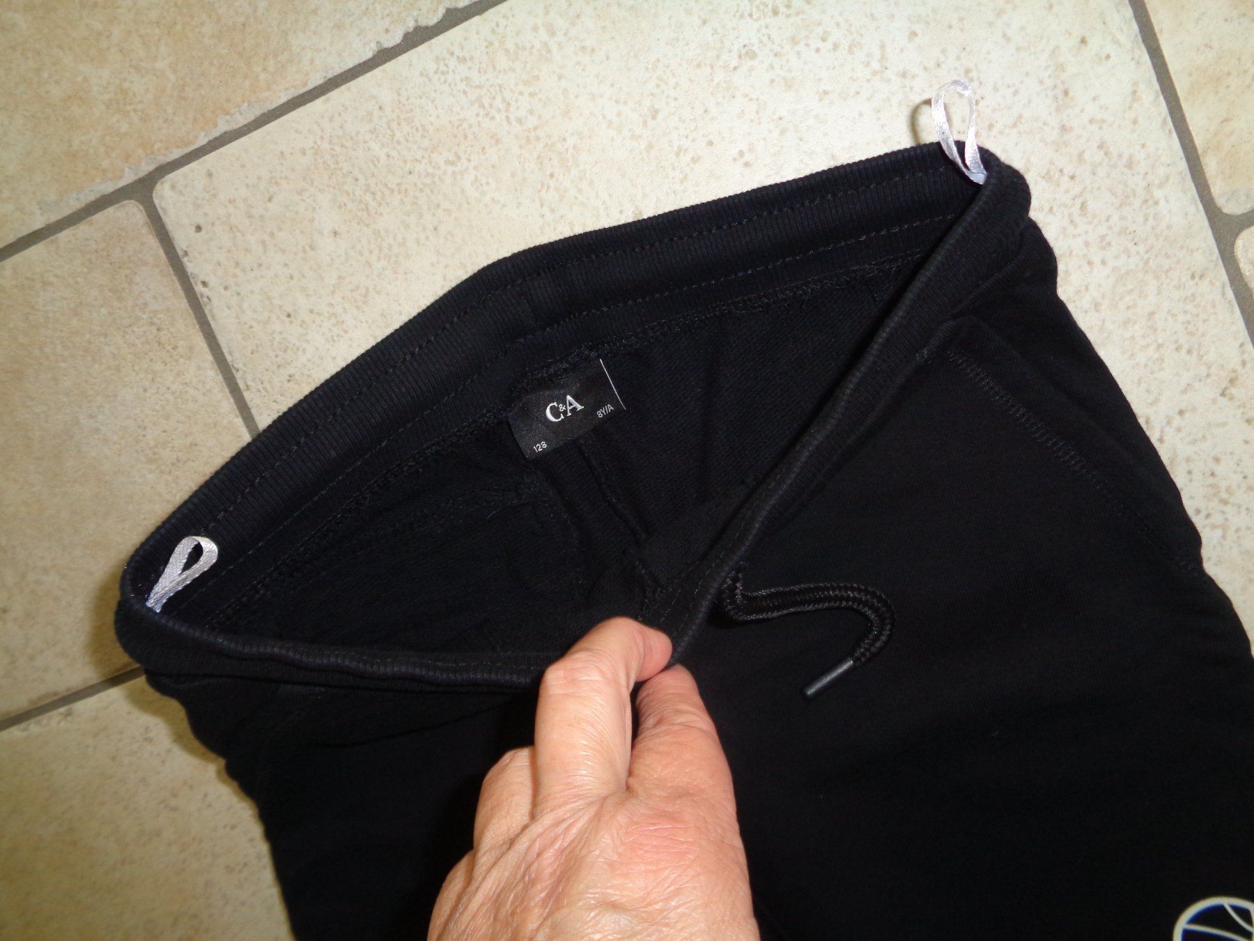 C&A Pantaloni: Shorts  C&A  Grösse 128 – Usato da Kreuzlingen venduto da Robi-2003 1