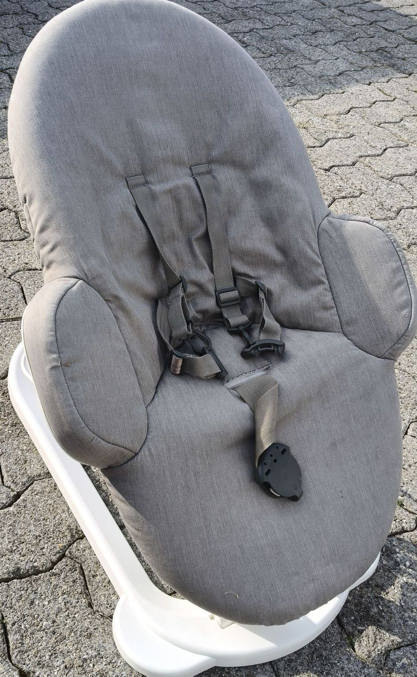 Stokke Wippen & Schaukeln: Stokke Steps Babyschale ab 1 Fr.! – Gebraucht aus Gontenschwil von Stanglhansl
