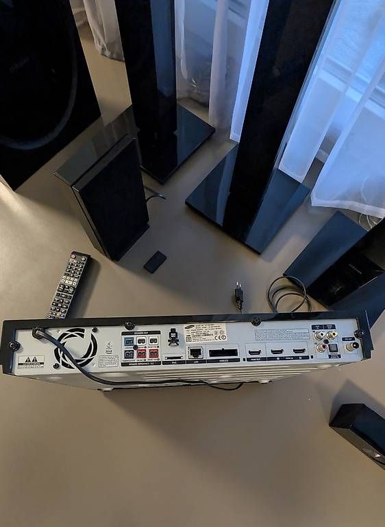 Samsung Home Cinema: 5.1 Heimkinosystem Samsung HT-C6930W – Difettoso da Uznach venduto da Supermitglied 2