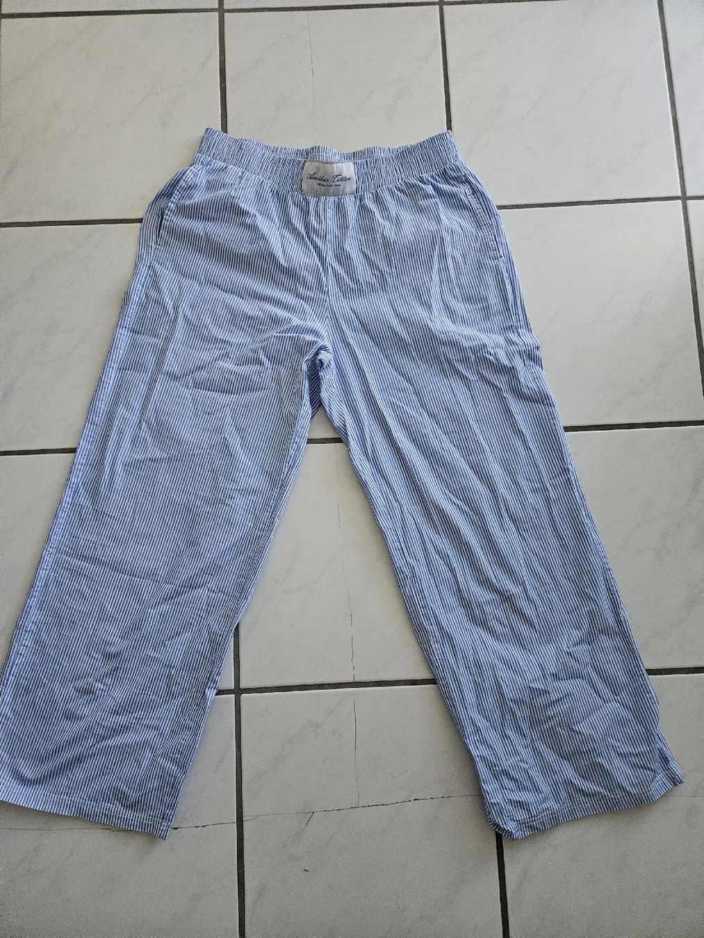 Pigiami: Sommerlich Pyjamahose, gestreift, Gr. M - Secondhand! – Usato da Schaffhausen venduto da GreenApple212