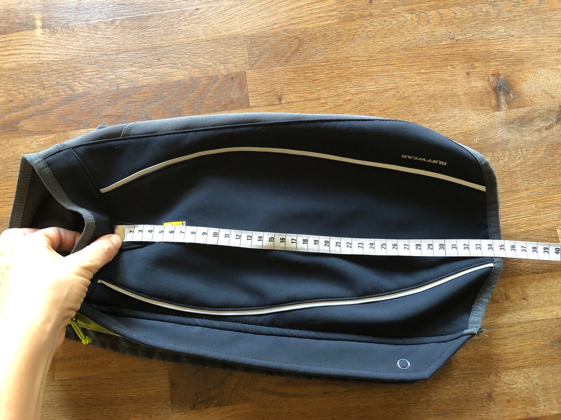 Abbigliamento: Ruffwear Softshell Hundematel – Usato da Schwerzenbach venduto da frauminze 4