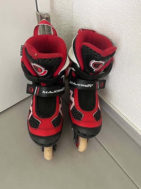 Micro Pattini in linea & Pattini a rotelle: Micro Inline Skates Rollschuhe Gr. 31-34 – Usato da Aarau venduto da Turbo555 2