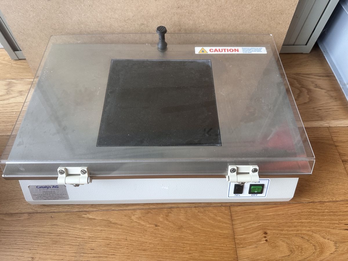 Tutte le macchine: UV Transilluminator – Usato da Basel venduto da all_9hcj 1