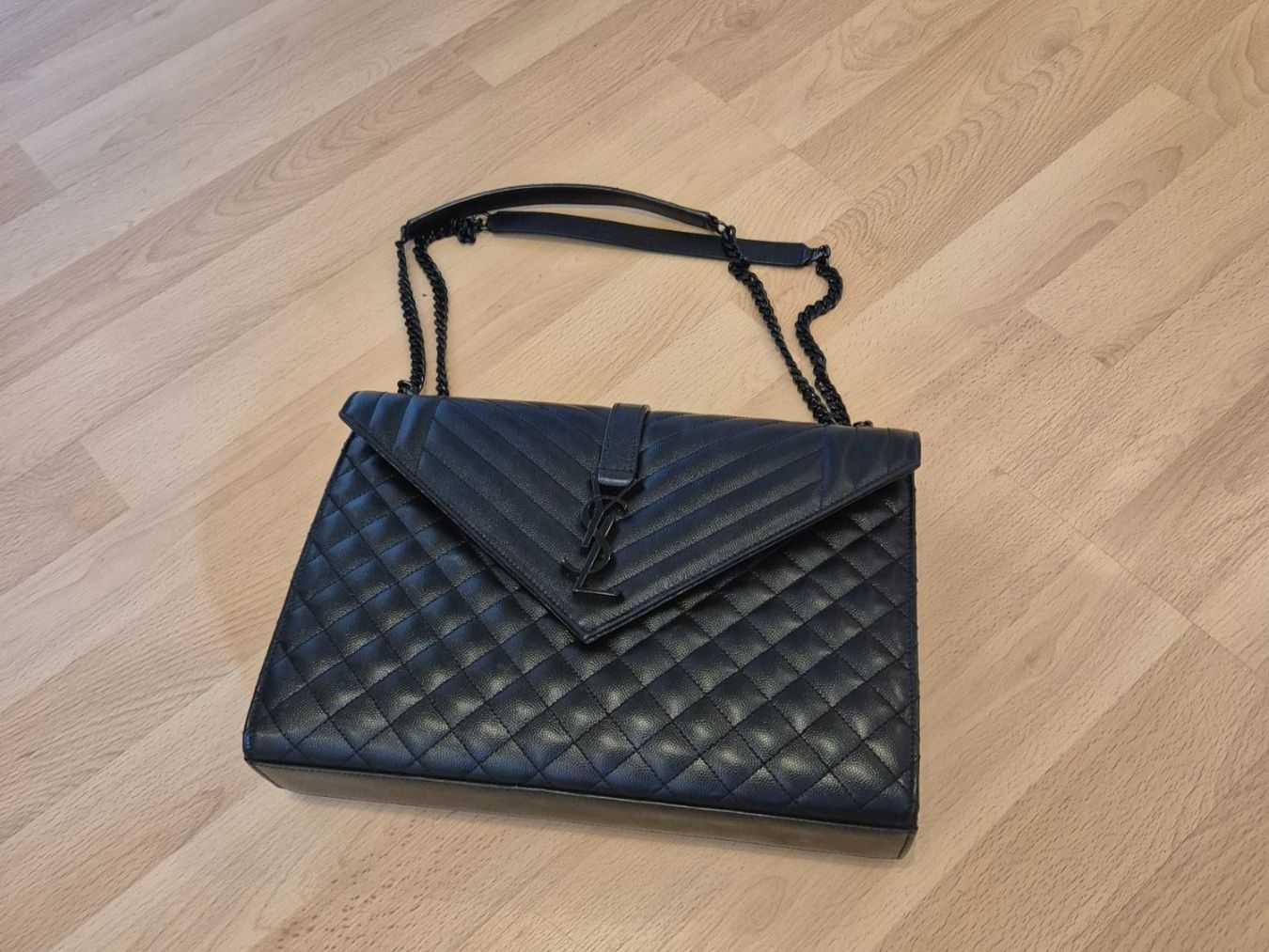 Saint Laurent Borse da donna: Ysl Envelope Bag Large embodied leather – Nuovo (secondo la descrizione) da Zug venduto da Calvin-Klein 5
