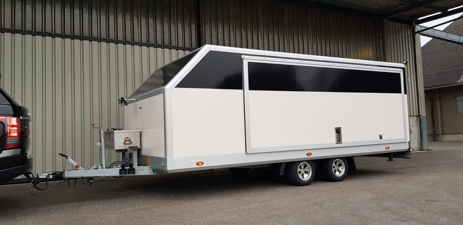 Daltec Rimorchi: Daltec Renntransporter / Polyester Aufbau / Bestzustand – Usato da Zug venduto da Qayqay0 1