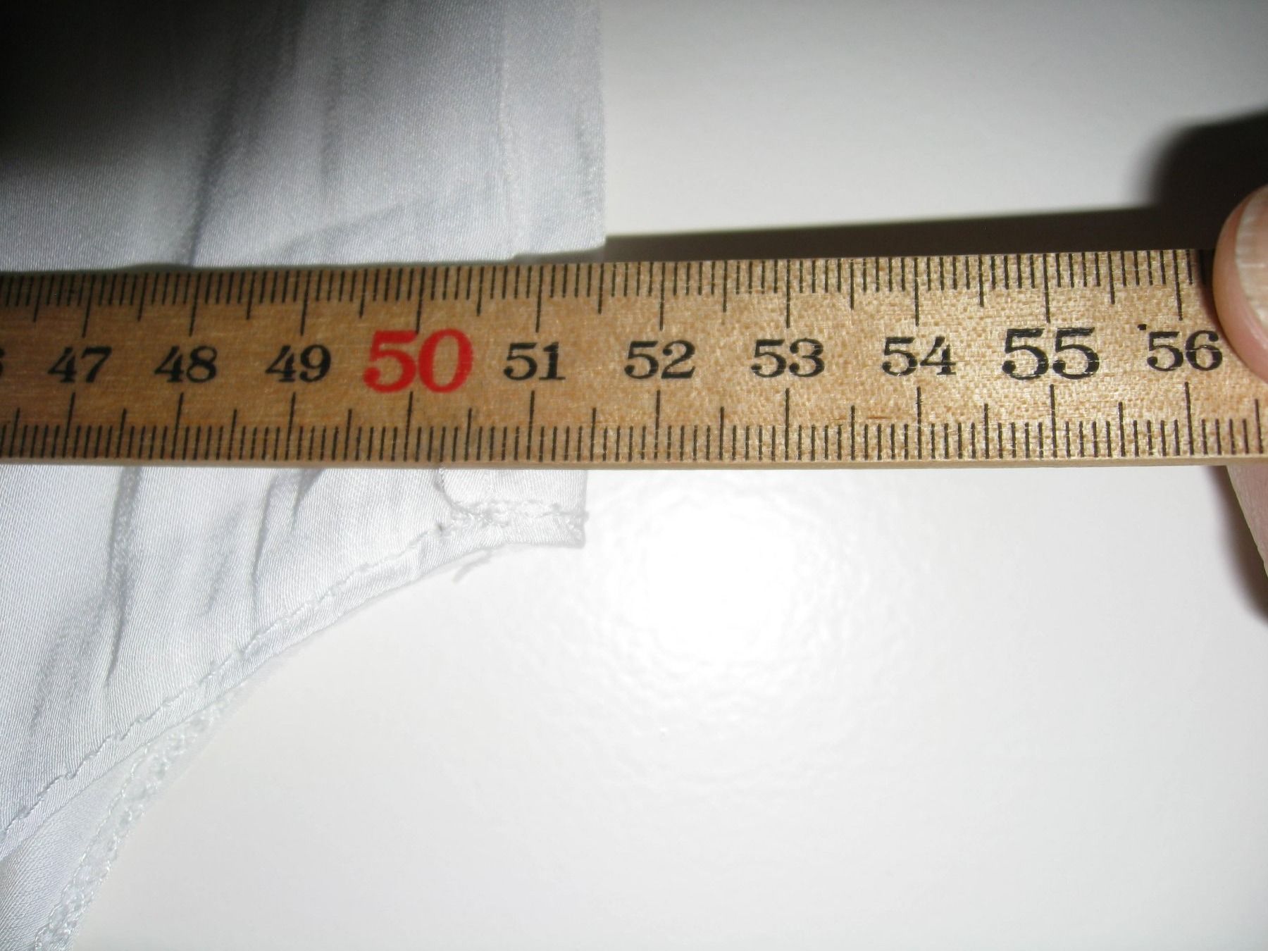 Camicette: Bluse weiss ohne Arm Gr. L – Usato da Flüelen venduto da Diversicum-Textil 2