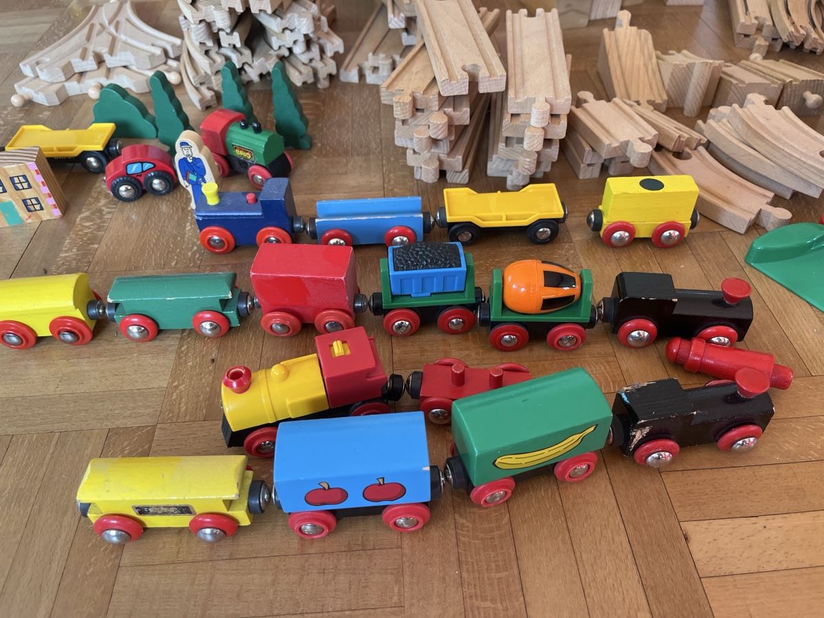 Brio Giocattoli: Brio Eisenbahn grosse Sammlung – Usato da Rümlang venduto da fab_wct5 1