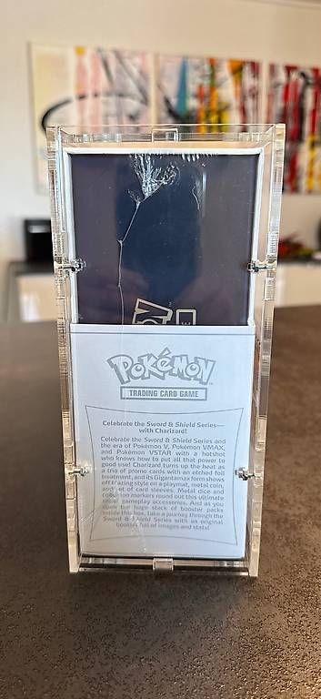 Sword & Shield Ultra-Premium Collection - Charizard (Neuf avec ...
