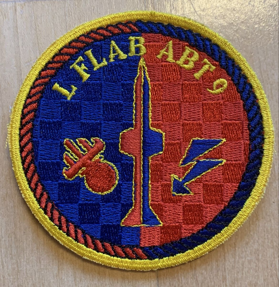 Schweizer Armee Plaketten & Abzeichen: Badge L Flab Abt 9 – Gebraucht aus Goldingen von Bergler012