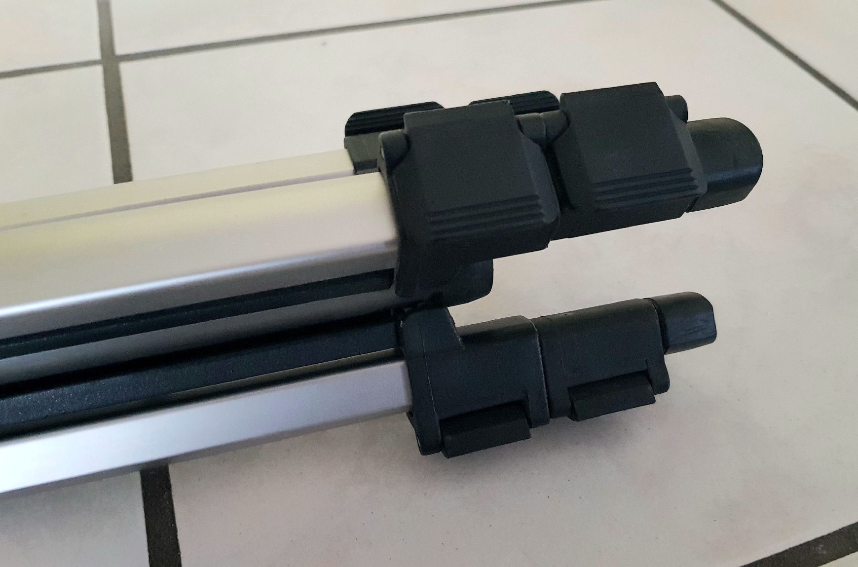 Hama Treppiedi & Teste: Hama Alpha 60 Stativ – Nuovo (secondo la descrizione) da Menznau venduto da Valinor 4