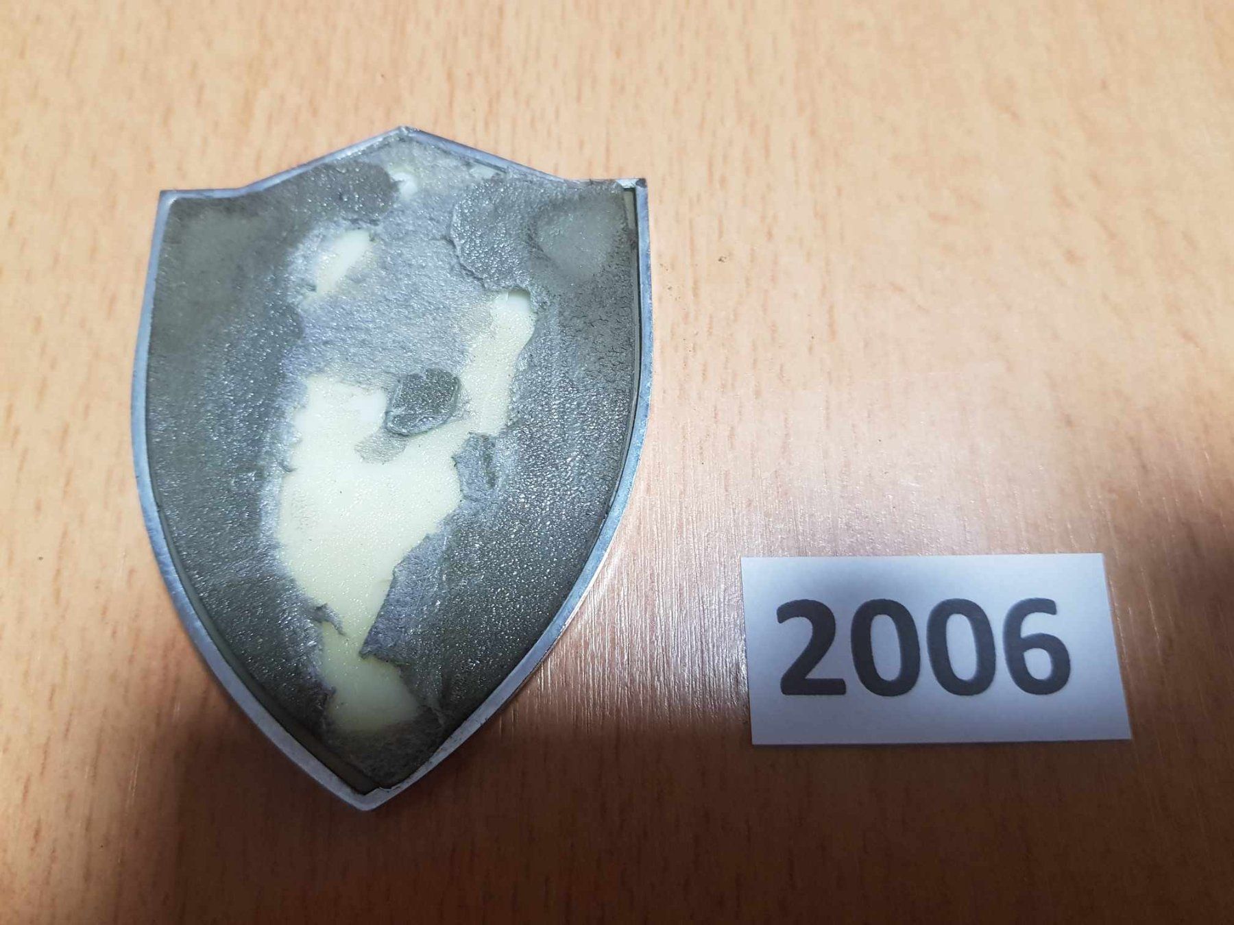 Tutti pezzi di ricambio auto: Cadillac Emblem – Usato da Niedergösgen venduto da usc_l8gm 1