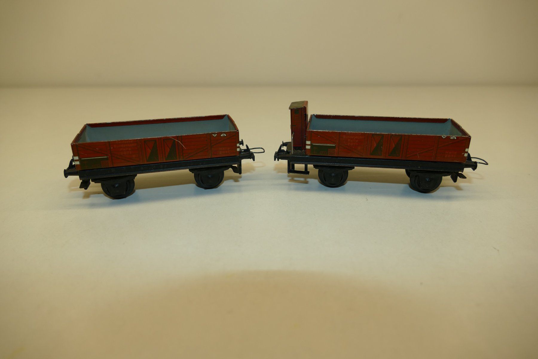 Trix Modelleisenbahnen: Trix Express H0: 2xNiederbordwagen – Gebraucht aus Niederhasli von rail-duerst 2