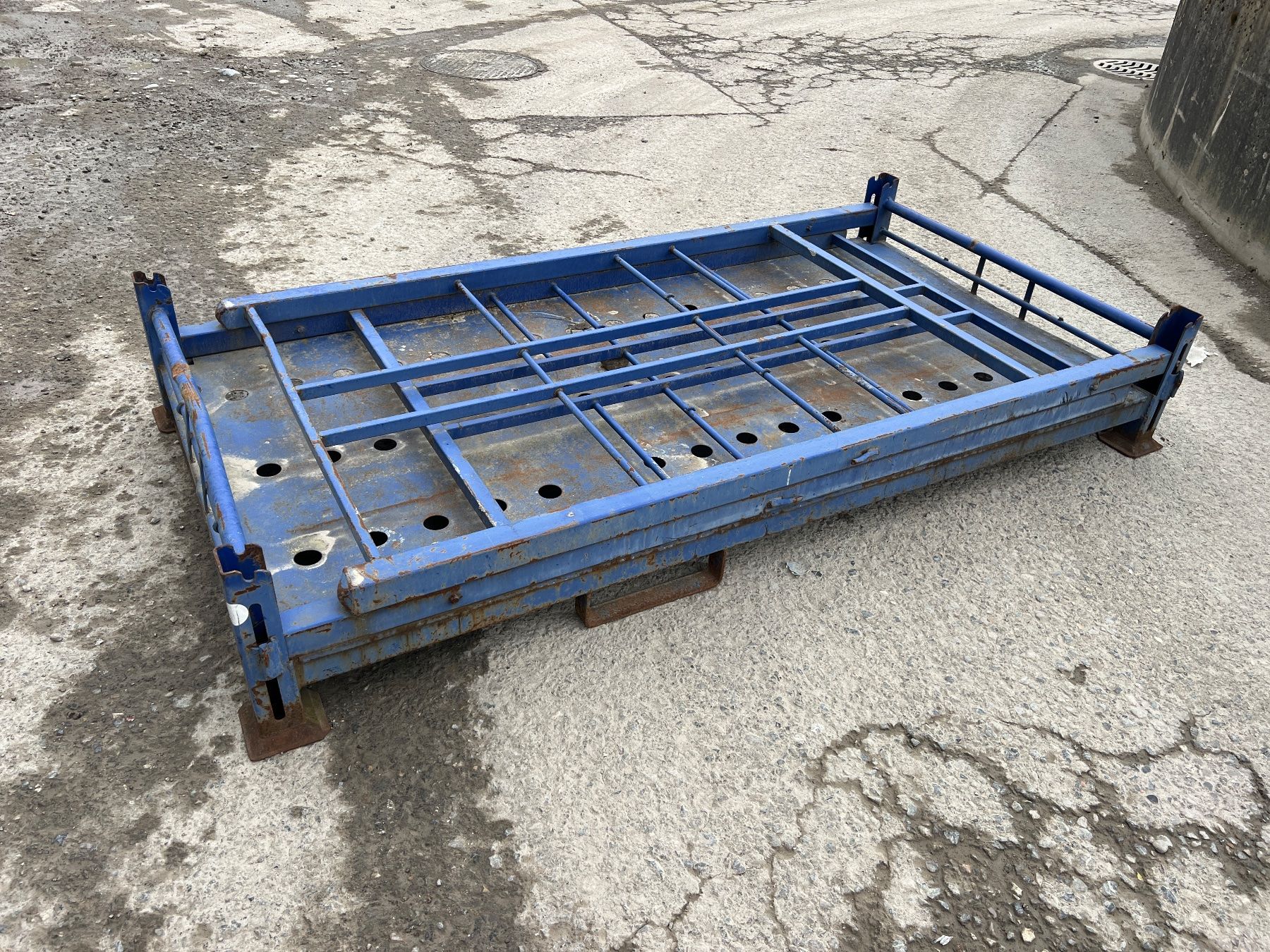 Scaffali: Reifenpaletten / Barelle Stapelbar – Usato da Egg b. Zürich venduto da SwissTradingAgency 2