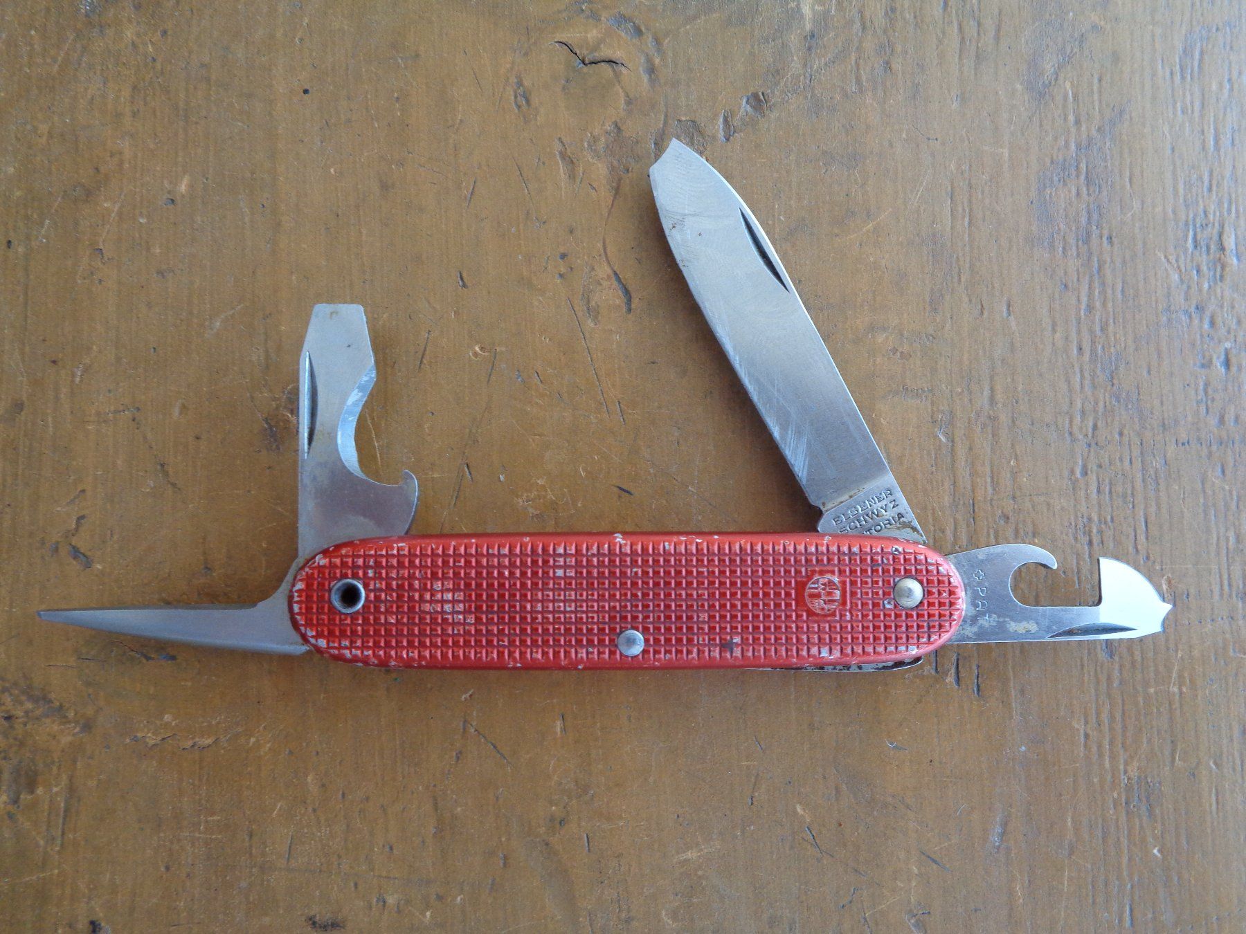 Victorinox Coltelli tascabile: Rotes Soldatenmesser, Jg. 63 – Difettoso da Schindellegi venduto da schelten2019 6