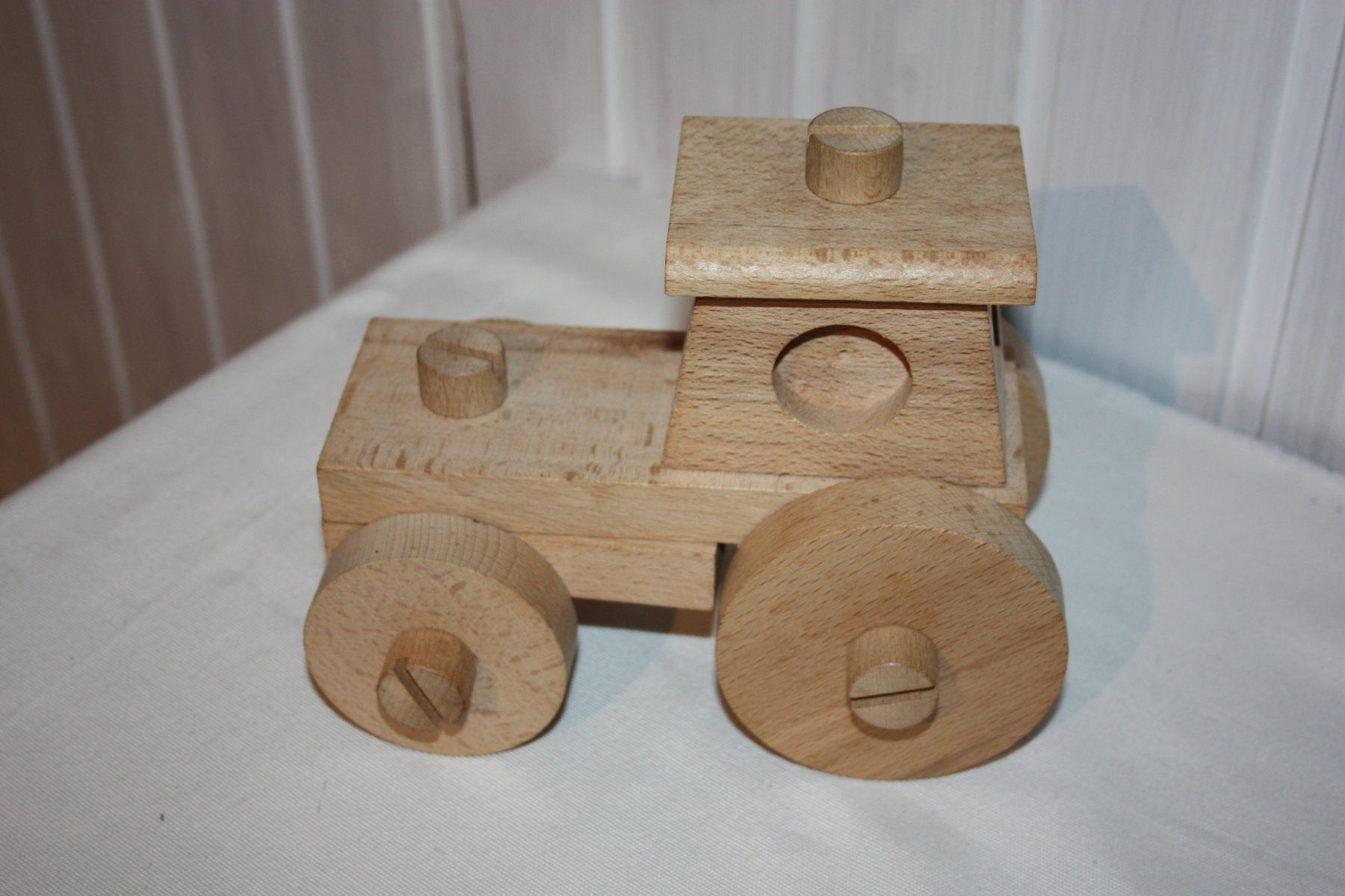 Giocattoli: Lokomotive aus Holz – Usato da Oberwil BL venduto da Hesa41