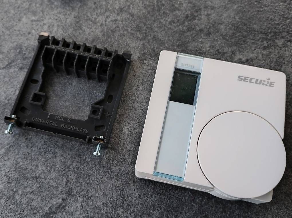 Interruttori: Thermostat mural à piles Z-Wave – Usato da Froideville venduto da Sergio80 2