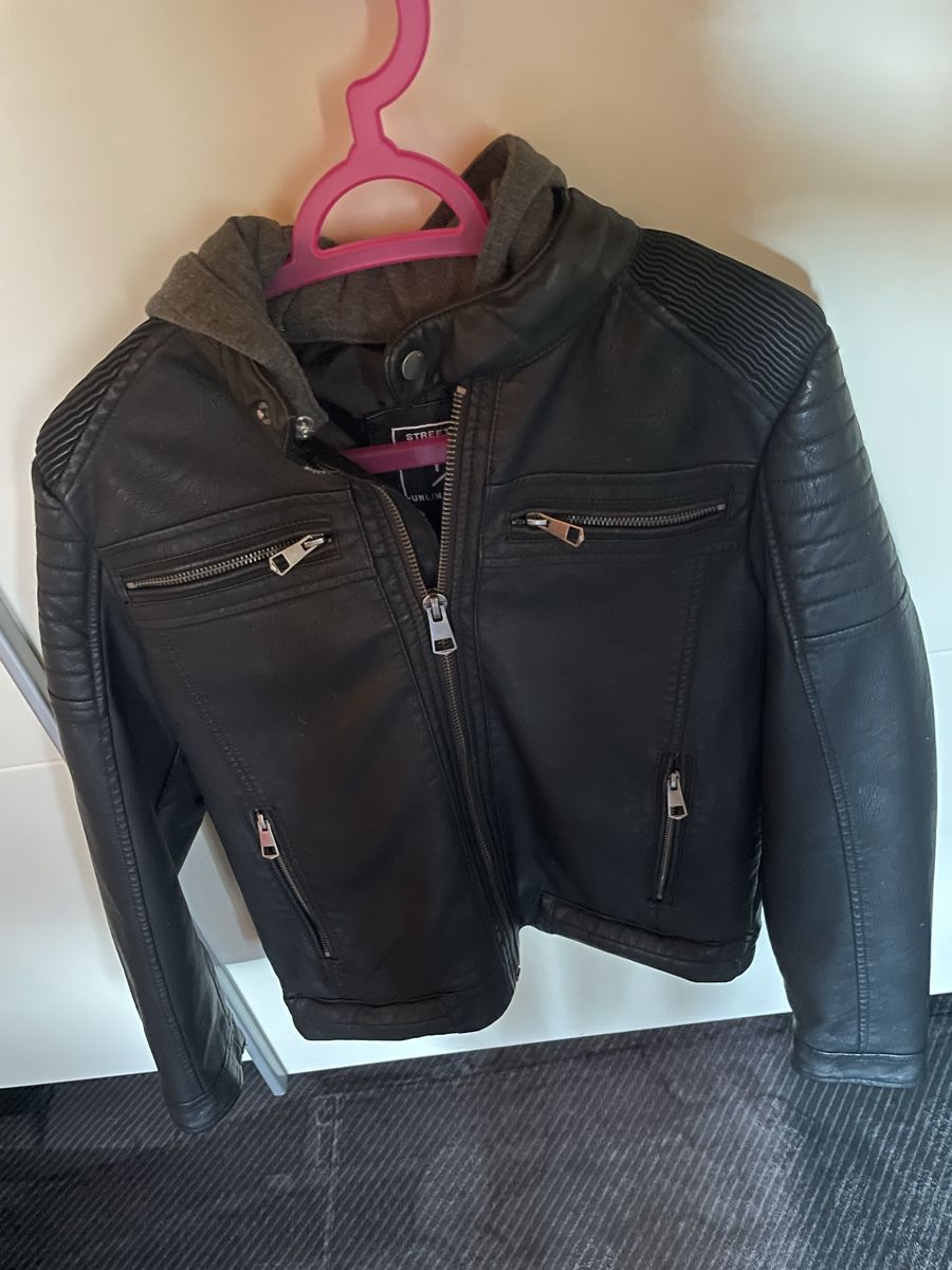 C&A Giacche: Veste en cuire – Nuovo (secondo la descrizione) da Ferpicloz venduto da aeb_yq7t