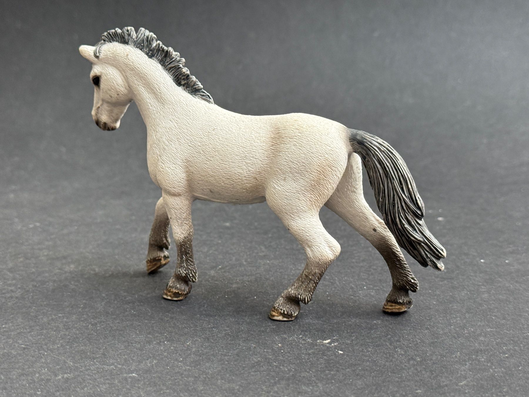 Schleich Figuren: Schleich 13710 Camargue Hengst – Gebraucht aus Ennetbaden von mapa05 5