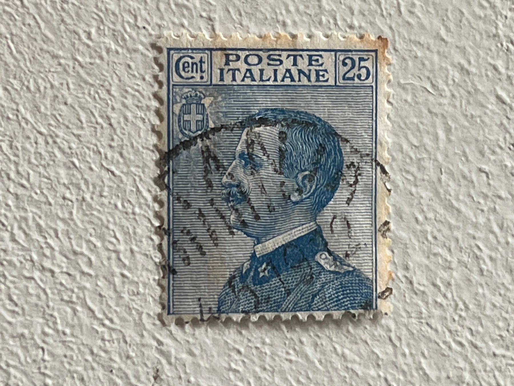Tous les timbres: Italia Briefmarke – D'occasion à Chiasso par AzenYa