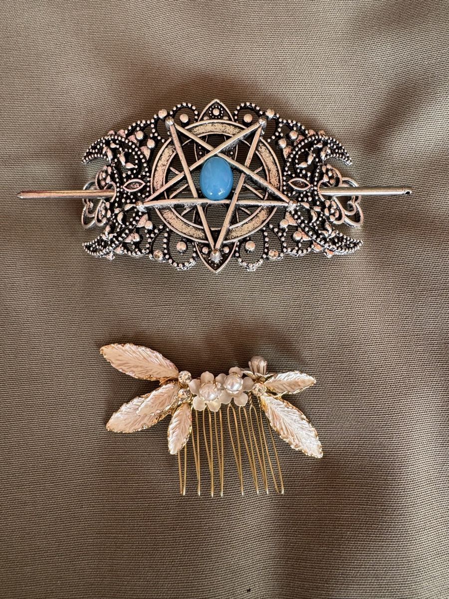Accessori per capelli: Haarschmuck Set, 2 Teile, silberfarben, blau. – Nuovo (secondo la descrizione) da Neuhausen venduto da rom_zrr2