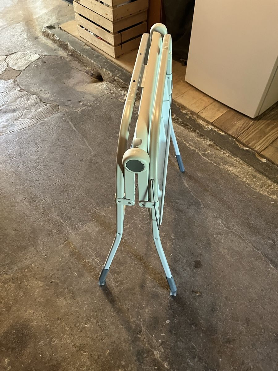 Vasche da bagno: Baby Badewanne mit Gestell – Usato da Wyssachen venduto da roth19 5