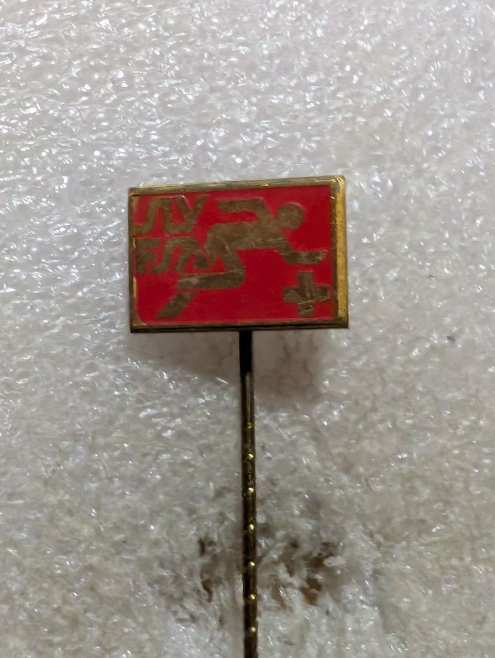 Plaketten & Abzeichen: Anstecknadel 39: – Gebraucht aus Oppligen von Pin-Fall-Shop