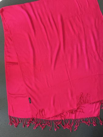 Écharpe rose en cachemire et soie, bon état, 180 cm
