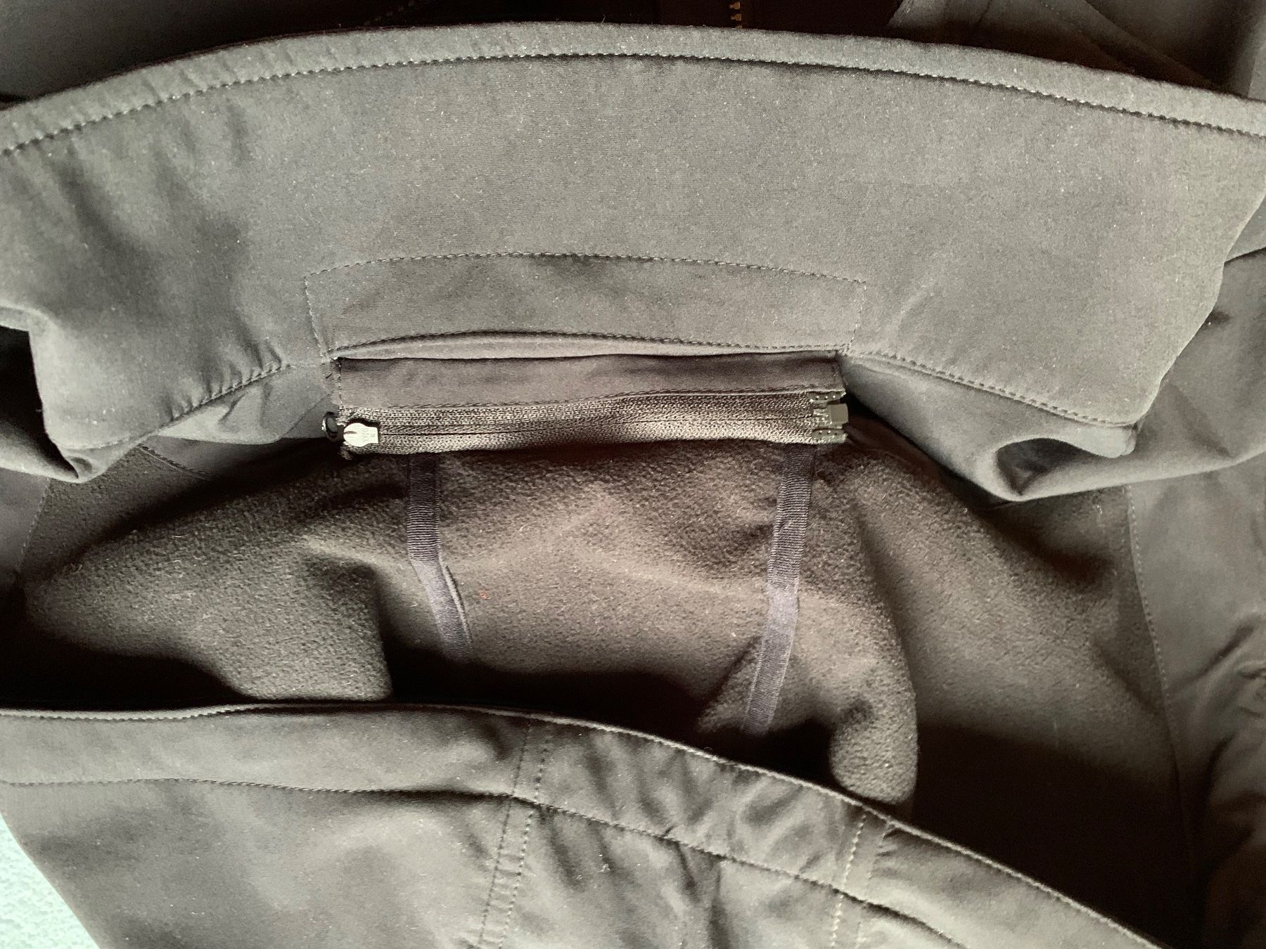 CMP Giacche: CMP Softshelljacke Damen Gr. 42, schwarz mit Kapuze – Usato da Wiesendangen venduto da Babalegi 2