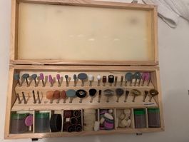 200 tlg. Schleifsatz für Multitool im Holzkoffer go