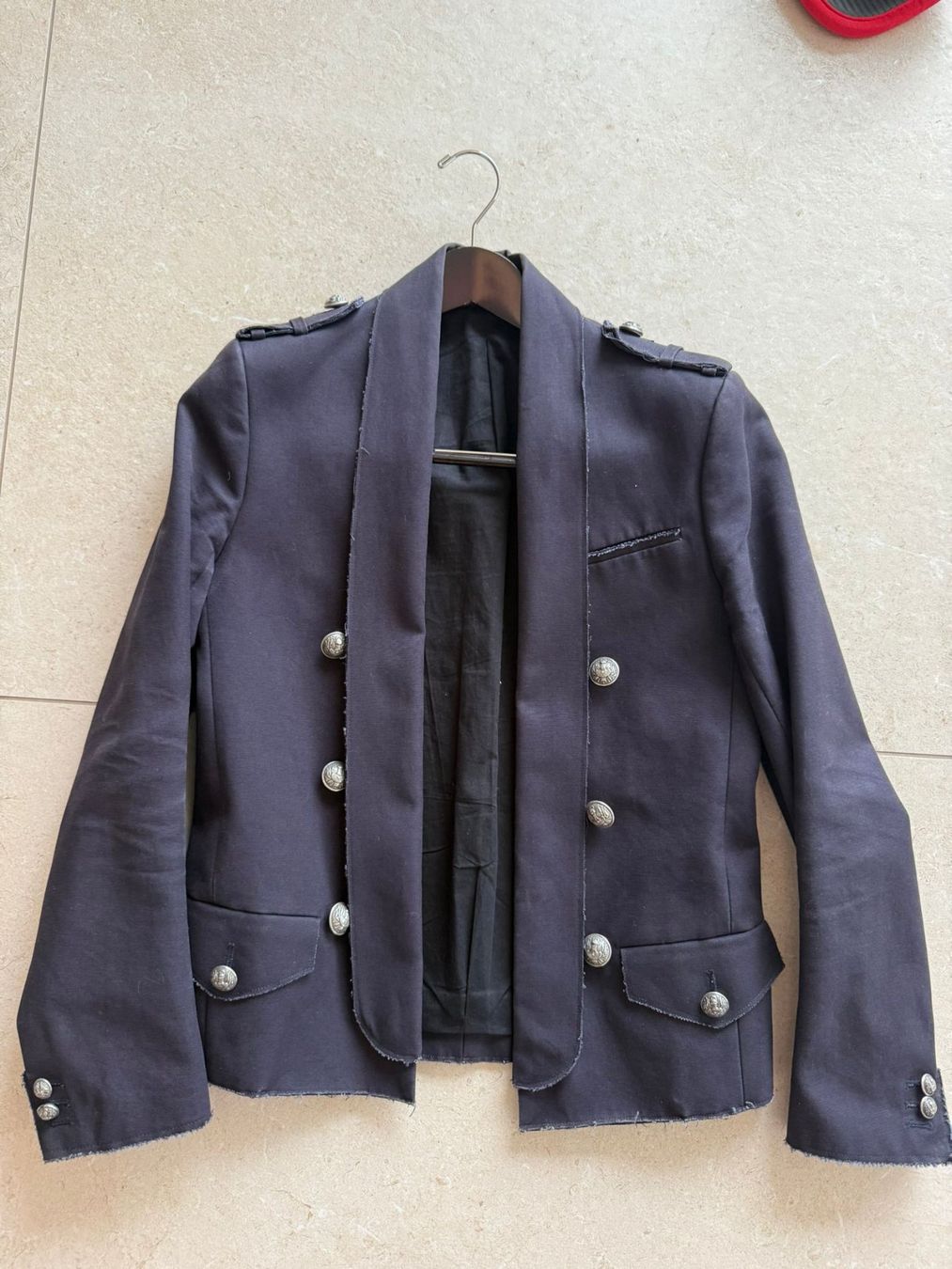 Balmain Giacche: Balmain Navy Blazer Size 38 – Usato da Wilen b. Wollerau venduto da ccgold