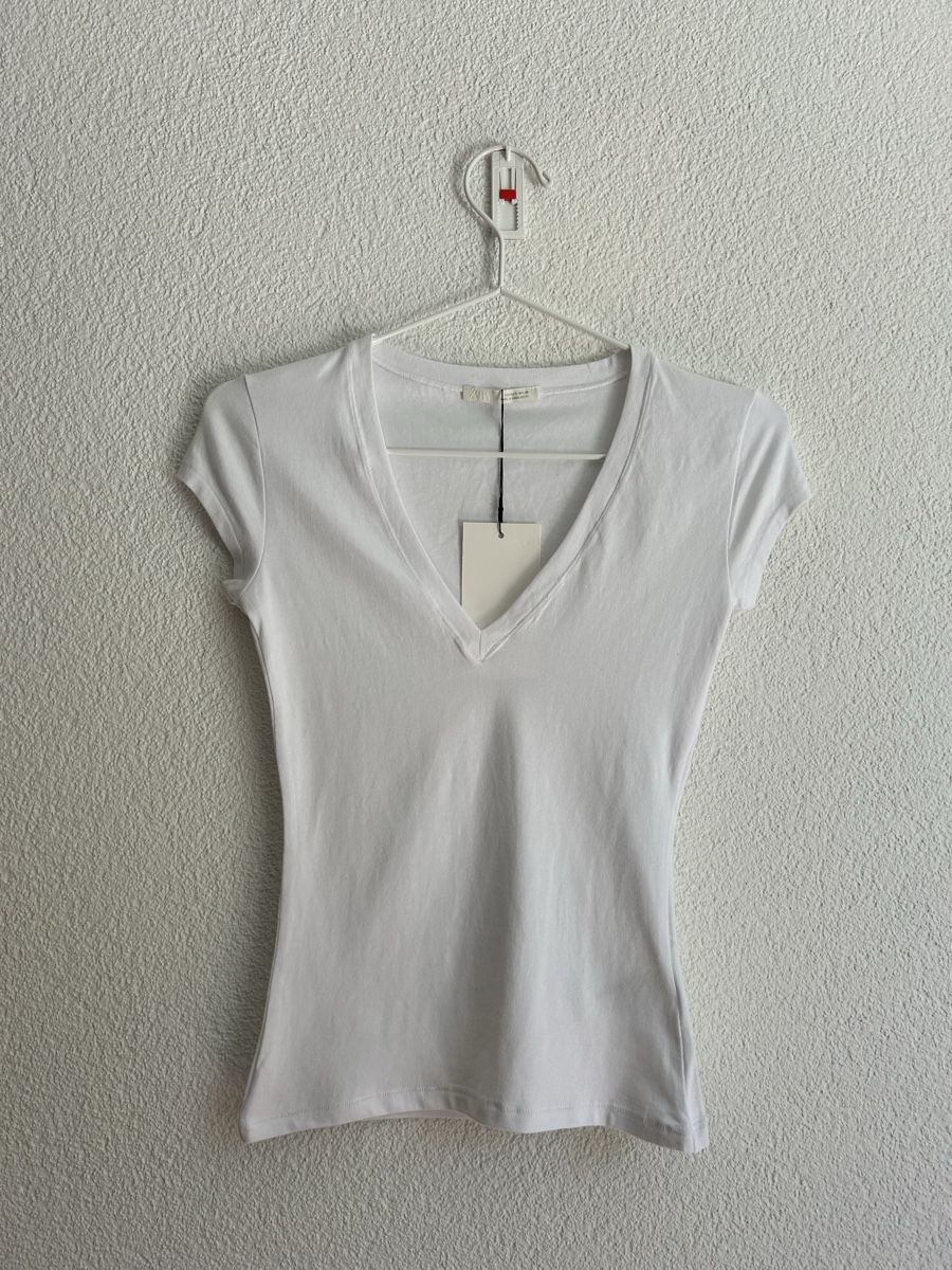 Zara T-shirt: Zara T-Shirt neu – Nuovo (secondo la descrizione) da Chur venduto da faja7000
