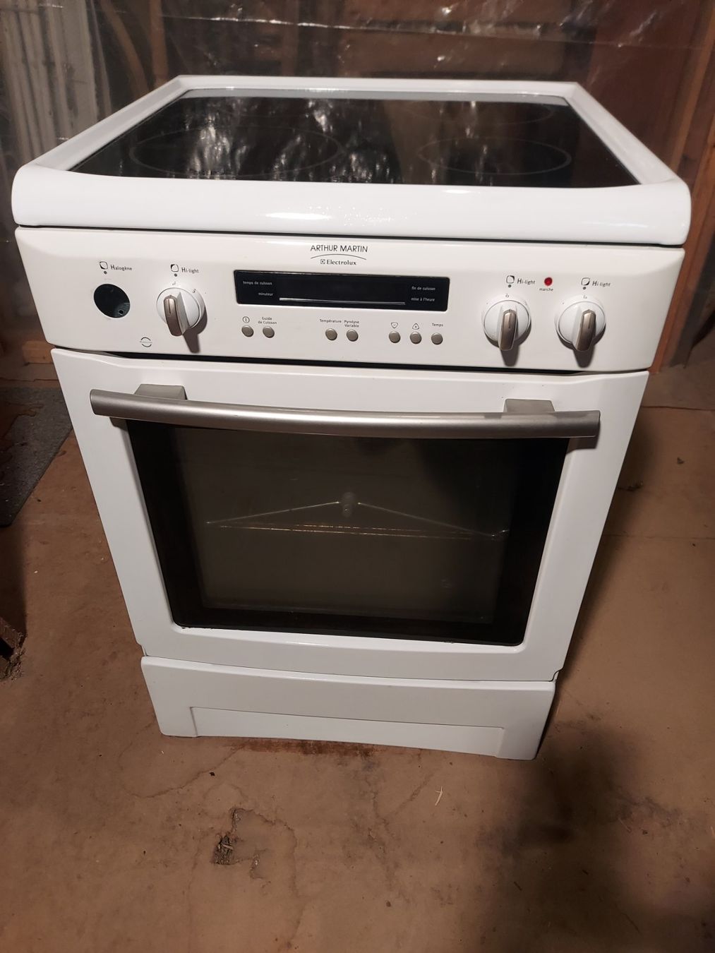 Cuisinière électrique Arthur Martin / Electrolux (D'occasion) à — free download