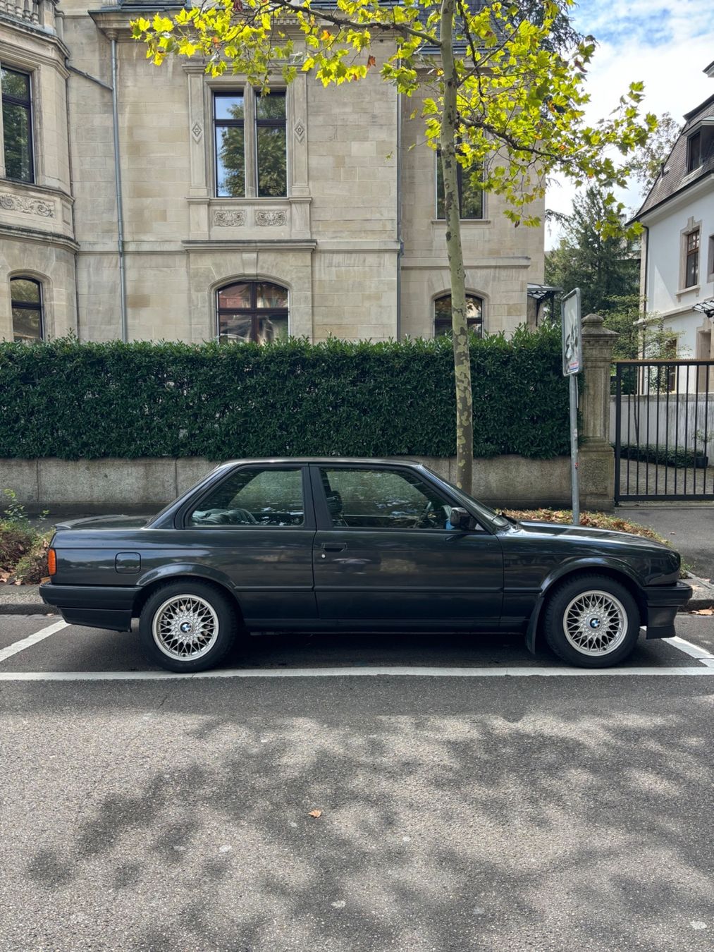 BMW Autos: BMW 318is E30 – Gebraucht aus Binningen von  1