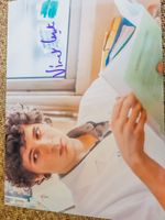 Vincent Lacoste - Autogramm auf Foto