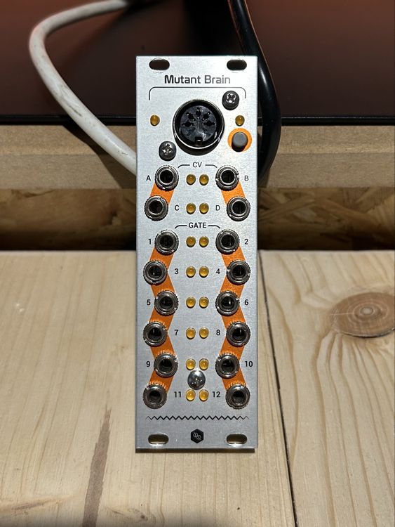 Mutant Brain Eurorack Sequencer Module - Guter Zustand! (Gebraucht) in ...