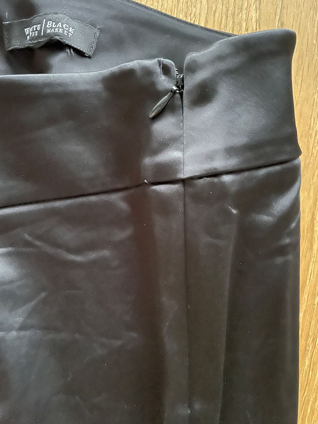 Pantaloni: 2 Hosen Damen schwarz, glänzend, Gr 40 – Usato da Hünenberg See venduto da ECLB 6