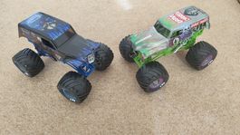 2stk Monster Jam Trucks, Grave Digger & Son-uva Digger