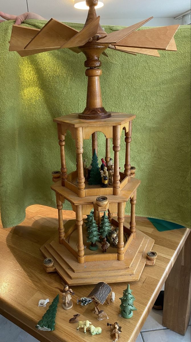 Tutte le decorazioni: Weihnachtspyramide – Usato da Uetendorf venduto da tomg02