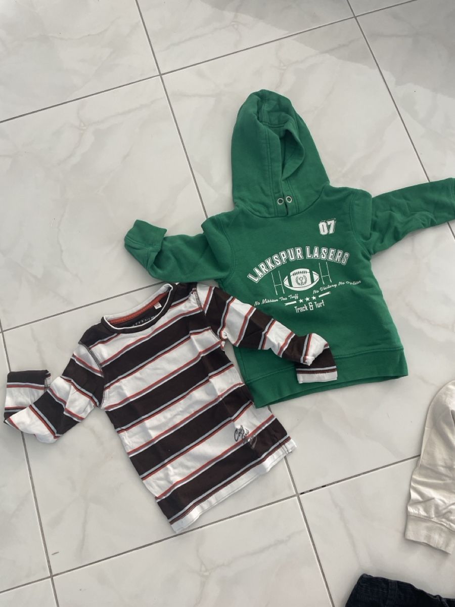 Lotti & Set di vestiti: Kleider Set Gr 104 – Usato da Kriens venduto da boramisch 1