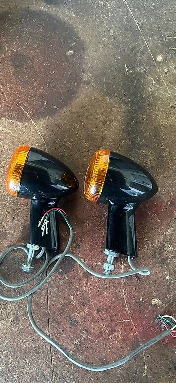 Tutti i ricambio per moto: Harley Davidson 48 o nightster frecce  – Usato da Montagnola venduto da gia_6tcc 1
