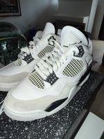 Jordan 4 retro (USED ONCE) (Size 40.5)
