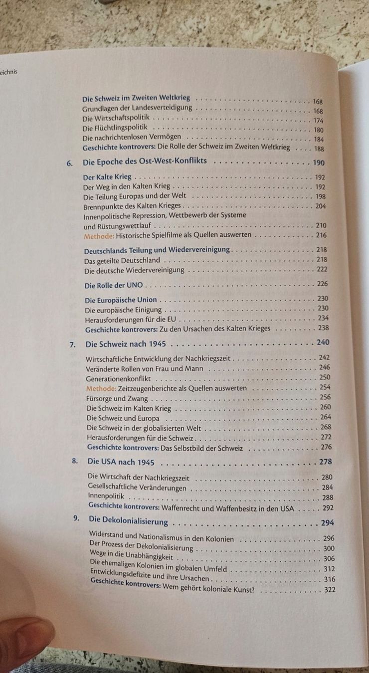 Livres: Schweizer Geschichtsbuch 3/4 von Cornelsen – Neuf (Voir description) à Baar par len_ndf7 2