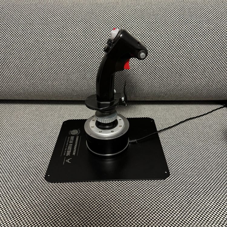 Thrustmaster Hotas Warthog Joystick, PC | Kaufen auf Ricardo