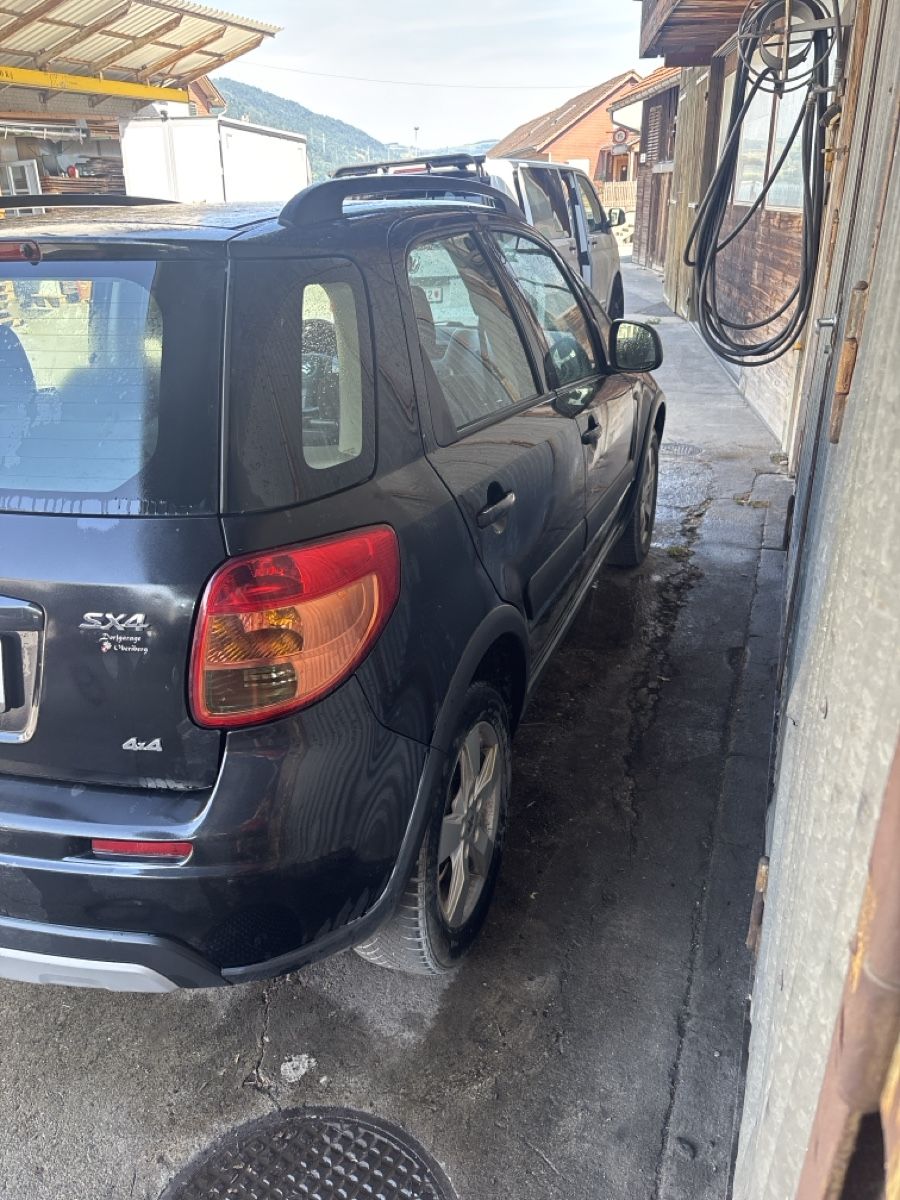 Suzuki Automobili: Suzuki SX4 4x4 defekt – Difettoso da Rothenthurm venduto da PrezzaTurbo 4