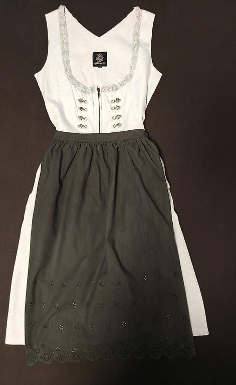 Robes: Dirndl hellblau Grösse 38/40 – D'occasion à Pfungen par vanessa2507 2