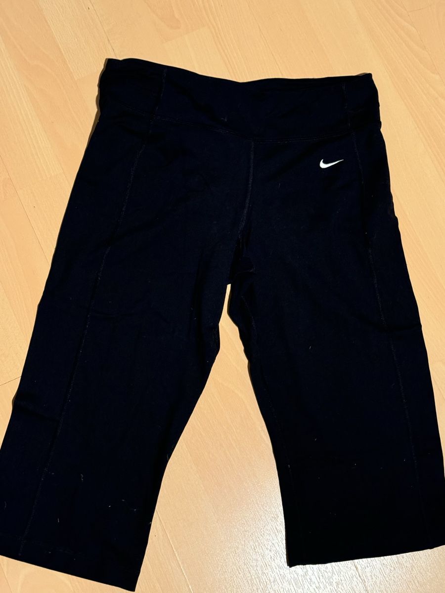 Nike Leggings: 3/4 Sporthose Nike – Usato da Zürich venduto da chr_lgh5