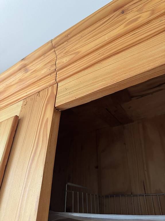Armoires: Holzschrank – D'occasion à Basel par bar_b2yw 2