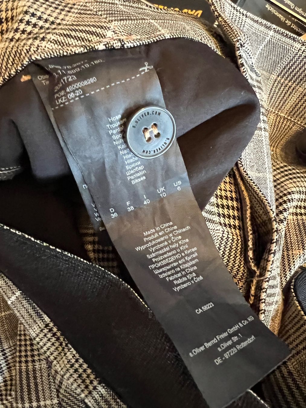 H&M Hosen: S. Oliver Karo Hose / Grösse 36/38 – Gebraucht aus Effretikon von YaMn 5