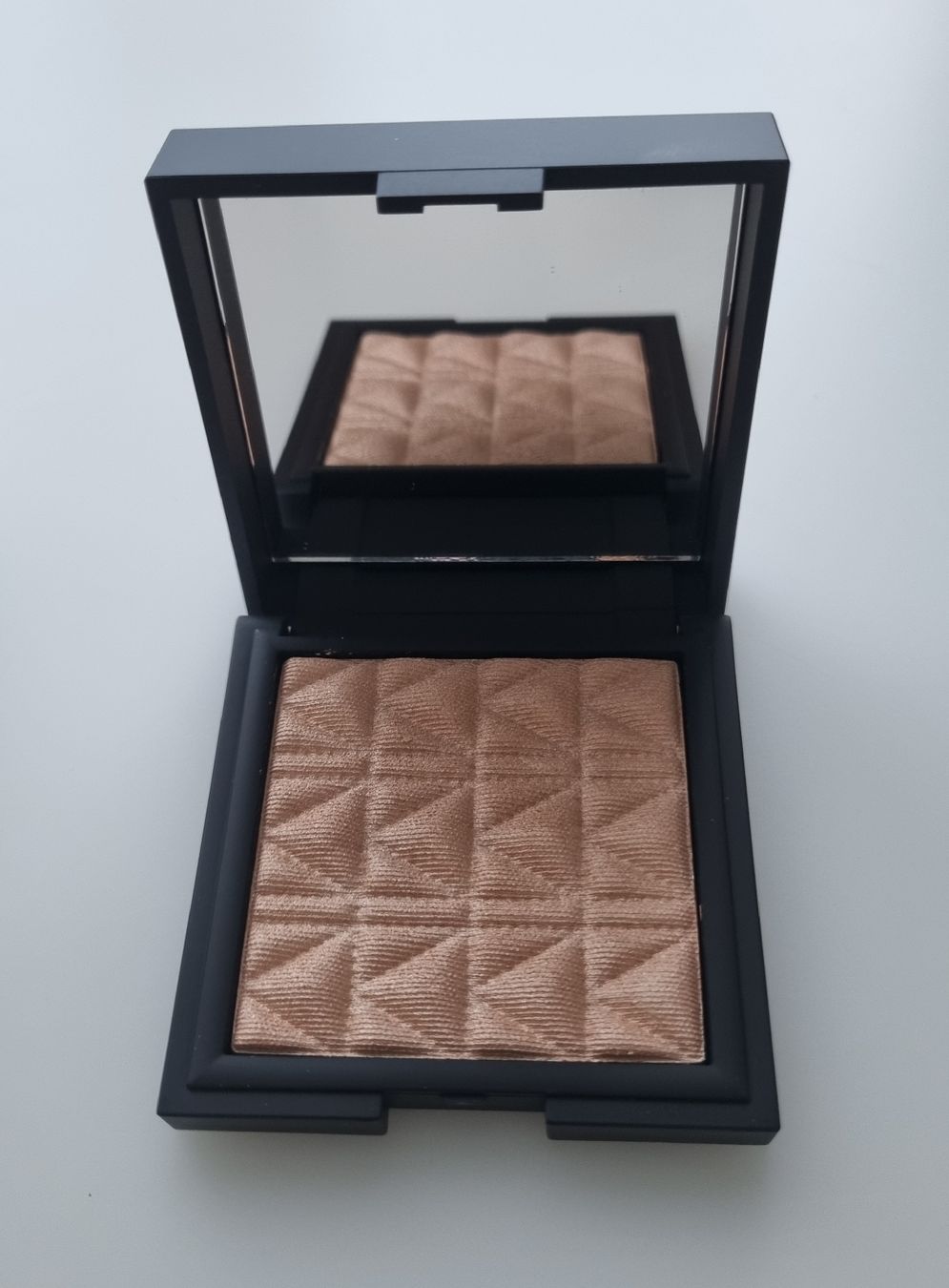 Make-up: Karl Lagerfeld Highlighter Make-up – Nuovo e nell'imballaggio originale da Wolfwil venduto da s.ara_c 1